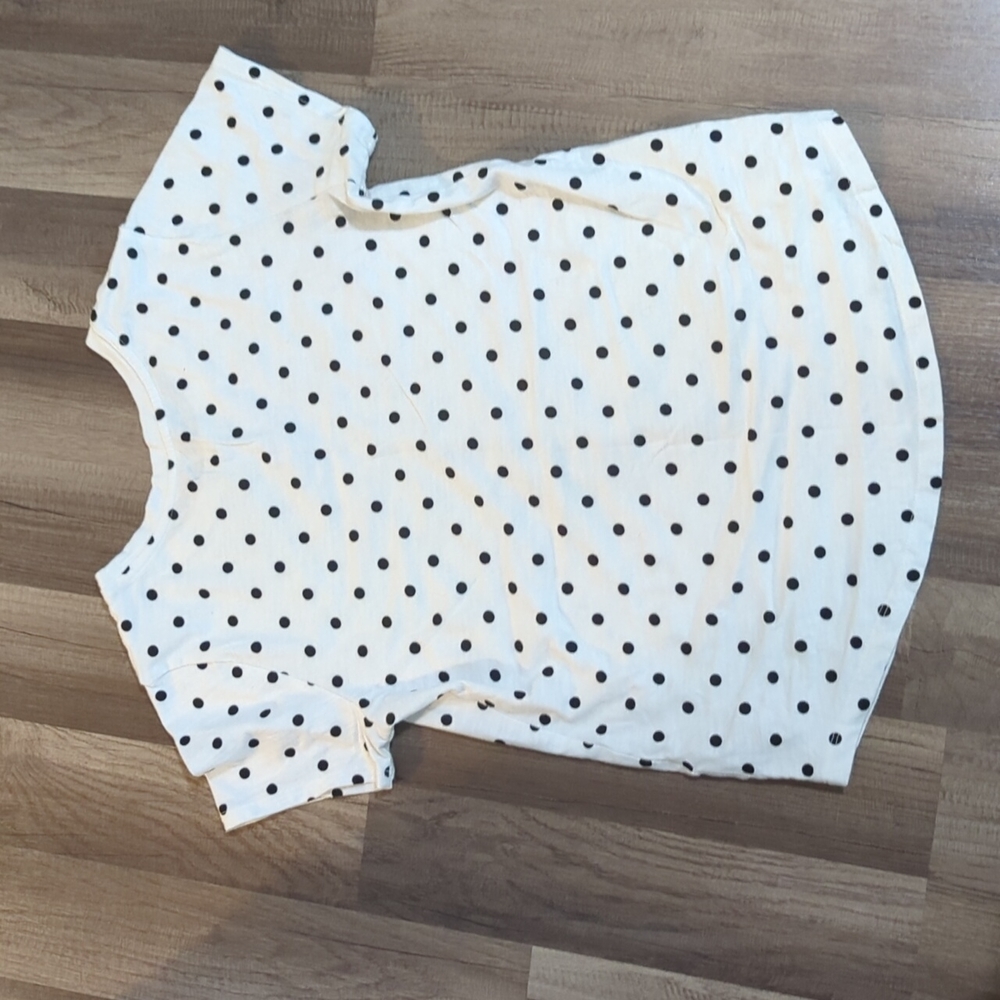Old Navy Black and White Polka Dot T-shirt - Picture 3 of 3